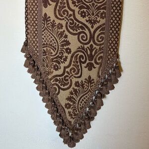 Elegant Reversible Brown and Tan Tapestry with Tassels